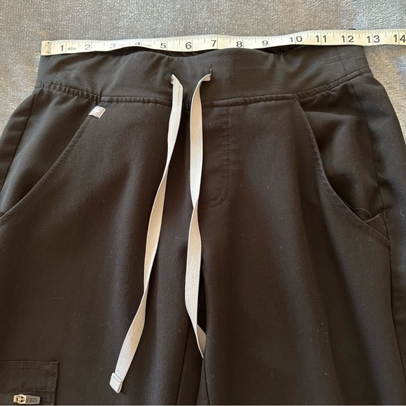 FIGS ZamoraT™ Jogger Scrub Pants Black PO2255 - Picture 9 of 14